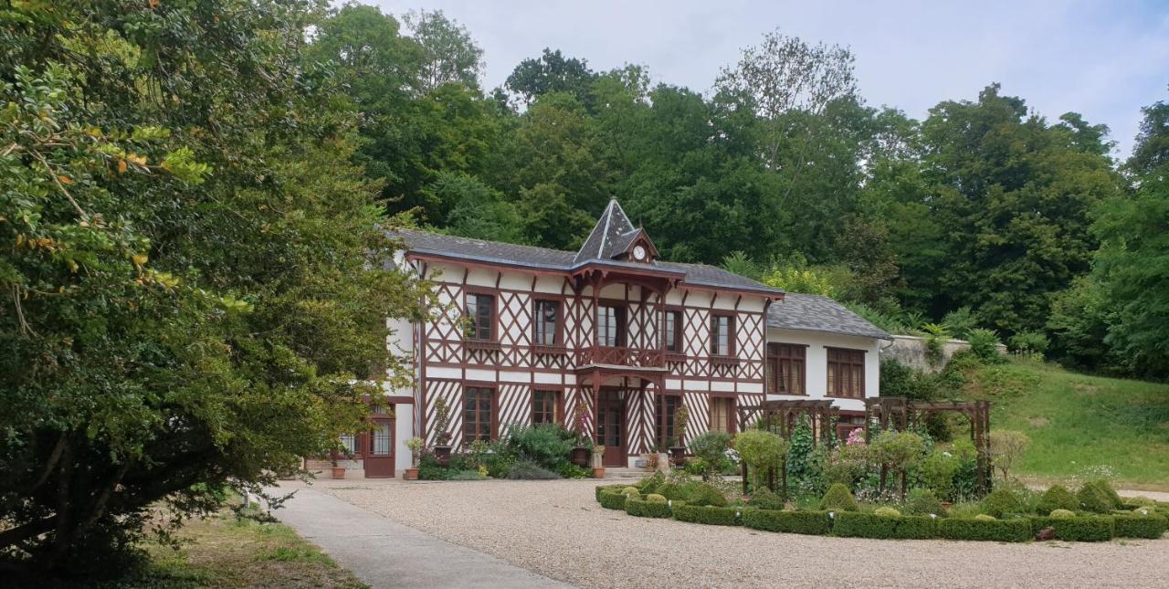 Chateau De La Bucherie Saint-Cyr-en-Arthies Exterior photo